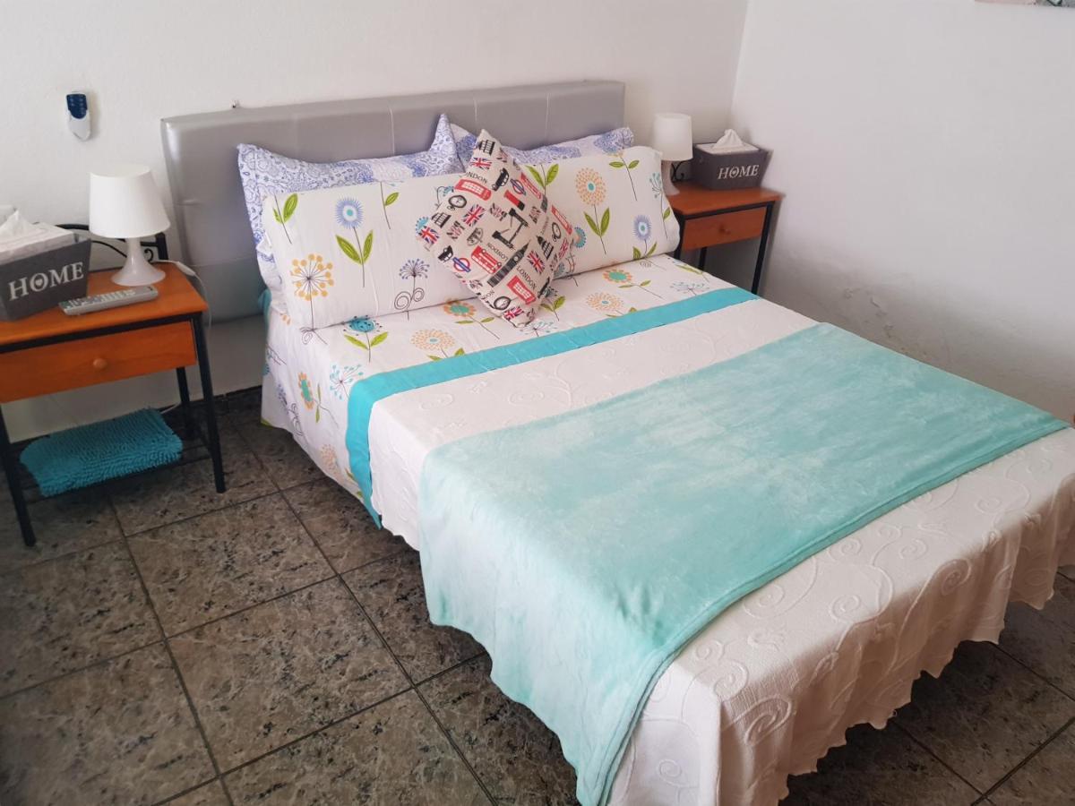 Apartment & Beach - Airport El Burrero Luaran gambar