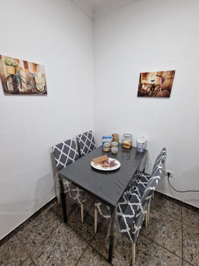 Apartment & Beach - Airport El Burrero Luaran gambar